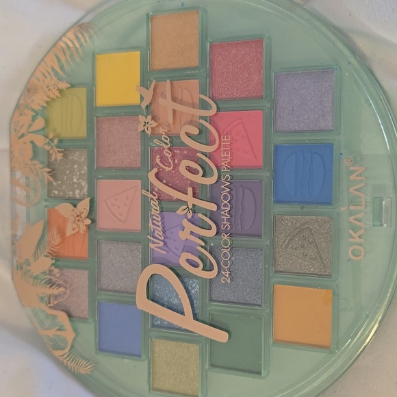 Juicy Couture Dreamin' of Juicy Cosmetic Bag With NWT JUICY WRISTLET And Goodies - Picture 4 of 9